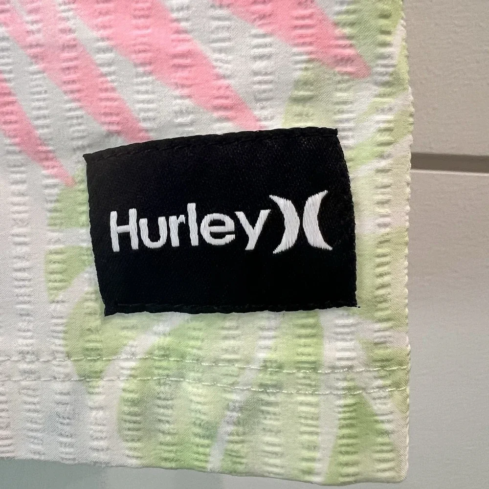 HURLEY - Boys Size Large Washed Pineapple Board Shorts Swim Trunks NEW
